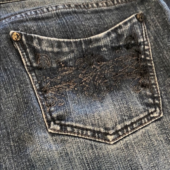 Jean - Picture 7 of 7